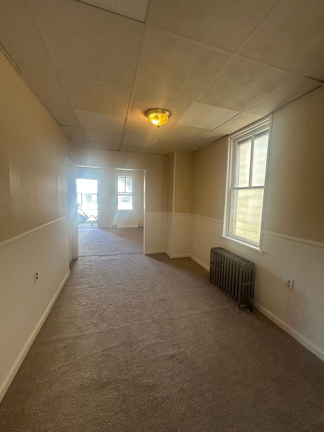 Foto del edificio - 3 Bedroom Duplex in Penbrook Boro.