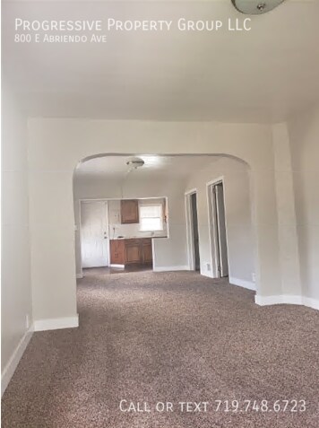 Building Photo - 800 E Abriendo Ave