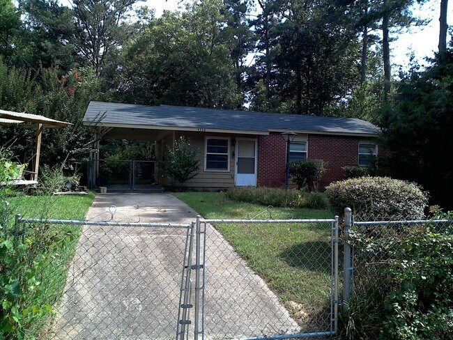 Foto del edificio - **UPCOMING**East Columbus 3 bedroom/1 bath...