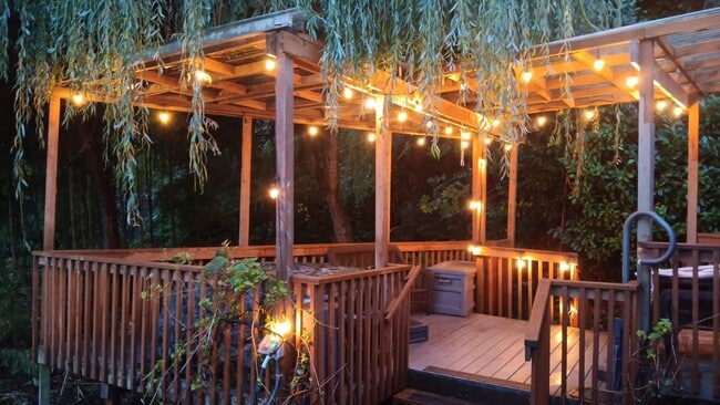 Building Photo - Fully Furnished beach front cabin in Bremerton with Kayaks