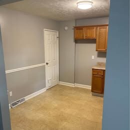 Foto del edificio - 1267 Rosewood Dr NE