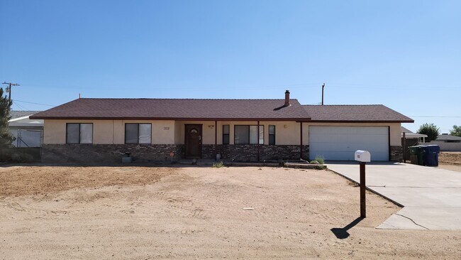 Building Photo - 9732 Susan Ave