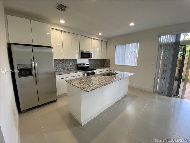 Building Photo - 14181 SW 126th Path