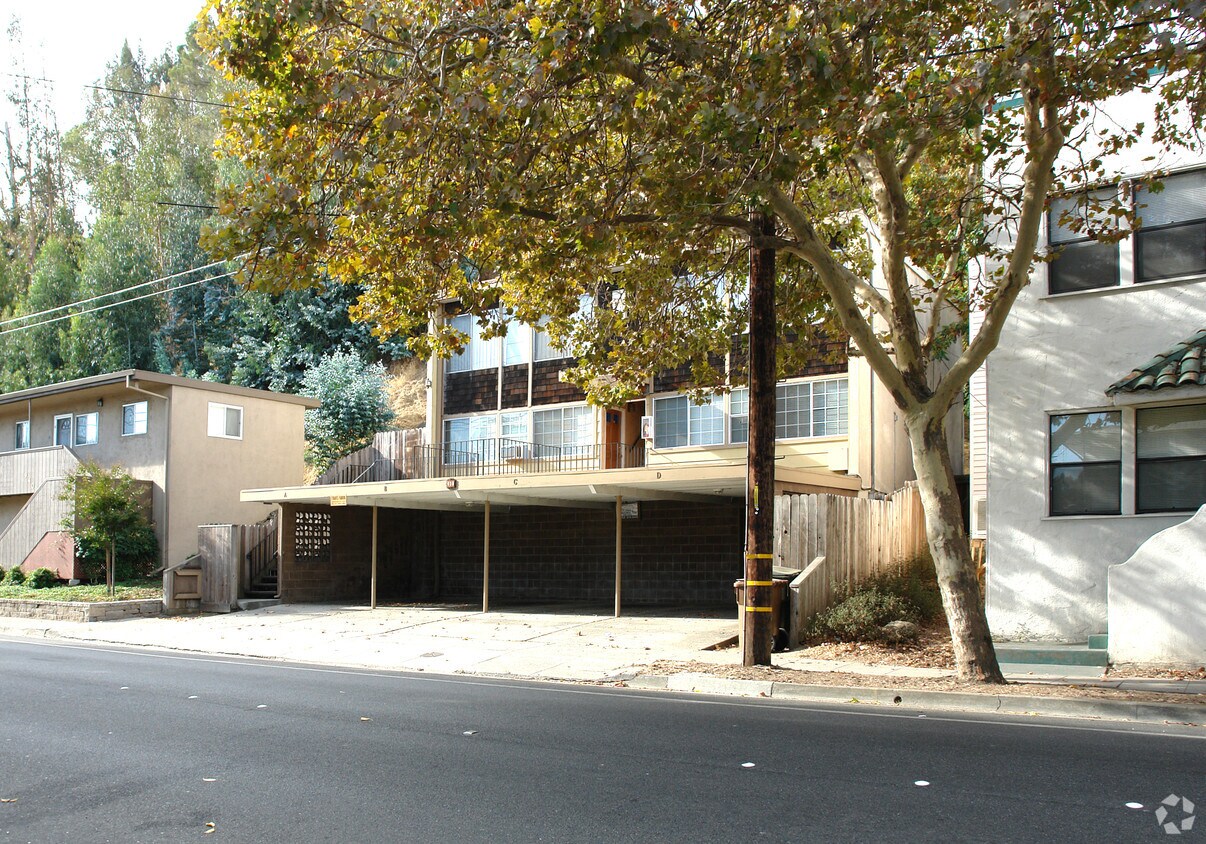 Foto del edificio - 930 Berrellesa St