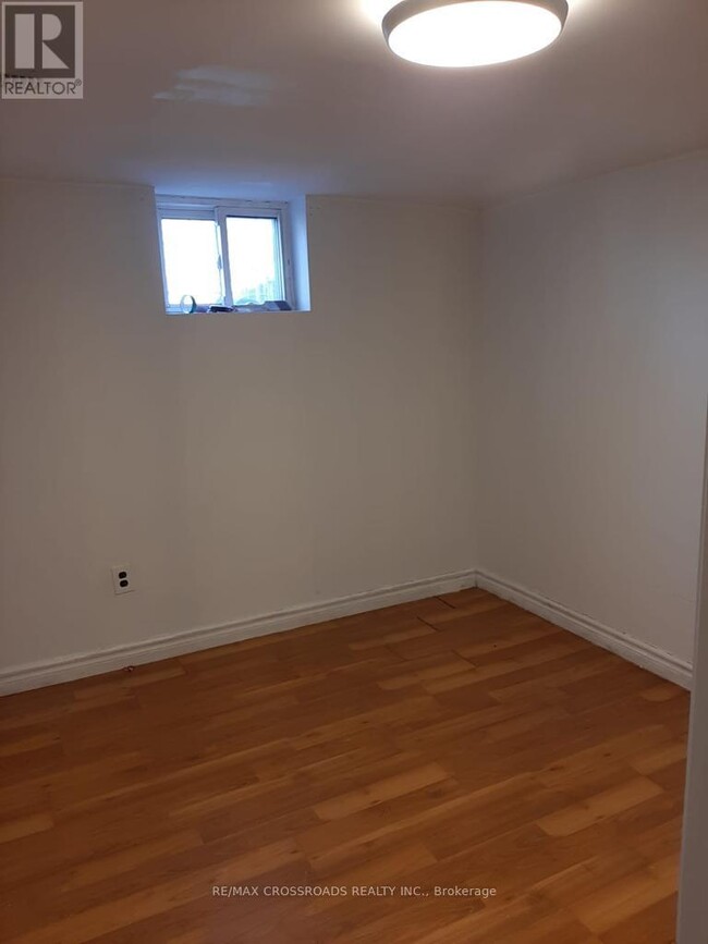 Building Photo - 68 Marchington Cir