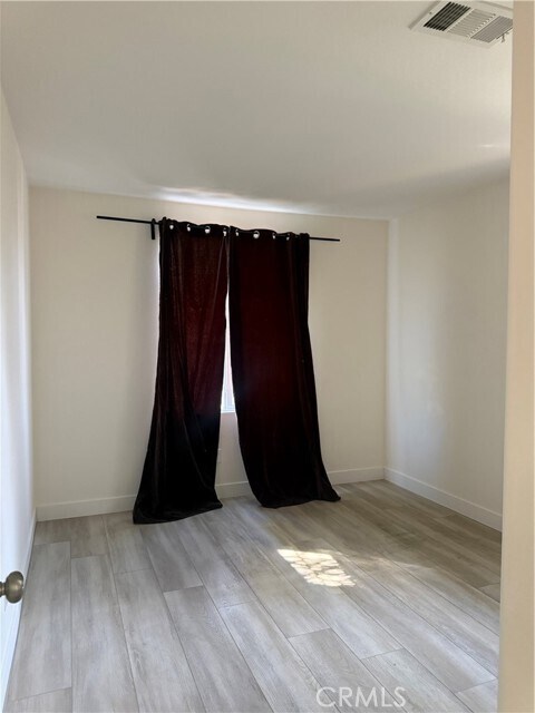 Foto del edificio - 1949 Canopy Ln