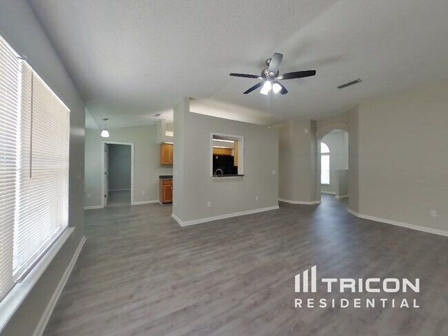 Foto del edificio - 4305 Ripken Cir W