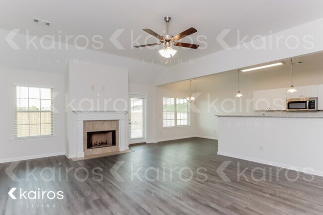 Foto del edificio - 6637 Triston Way