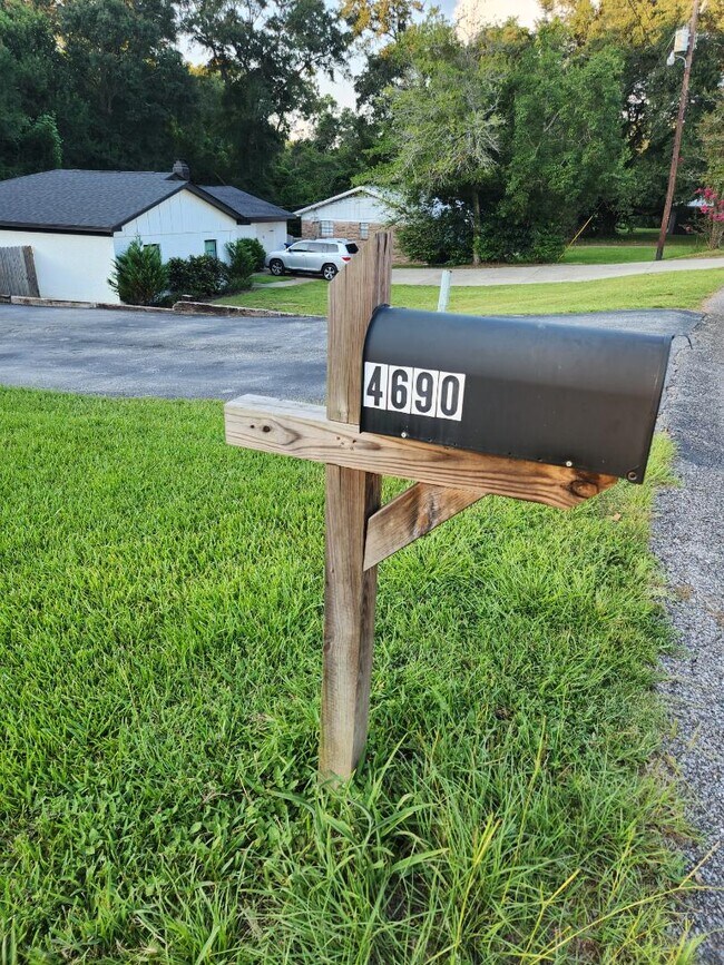Building Photo - 4690 Opal Dr
