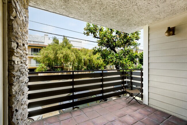 Patio - 11706 Montana Ave