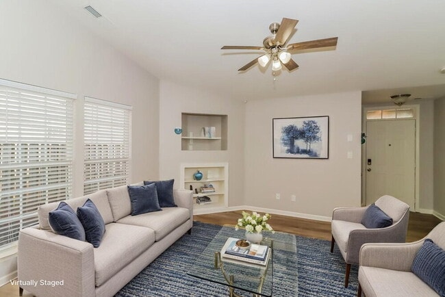 Building Photo - 3002 Salmon River Dr