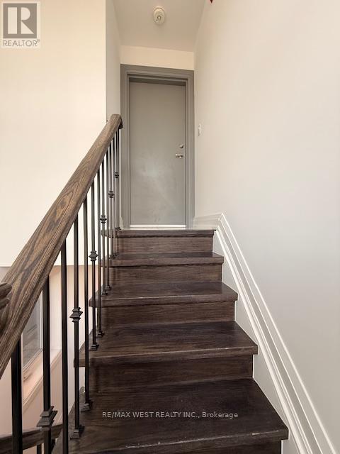 Photo du bâtiment - 191 Rosethorn Ave