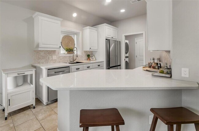 Building Photo - 935 Turtle Dove Trail