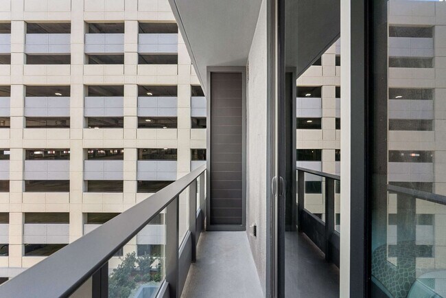 Foto del edificio - 121 NE 5th St