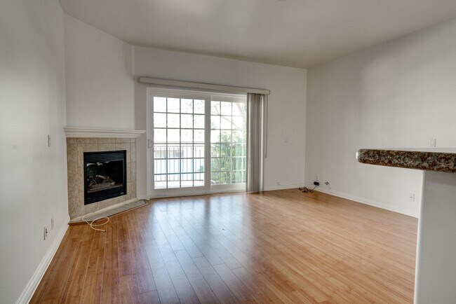 Foto del edificio - 1731 Corinth Ave