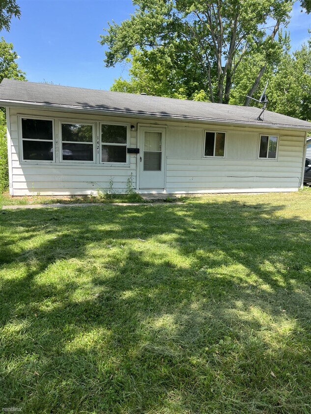 3 br, 1 bath House 1421 Graystone Drive House Rental in Dayton, OH