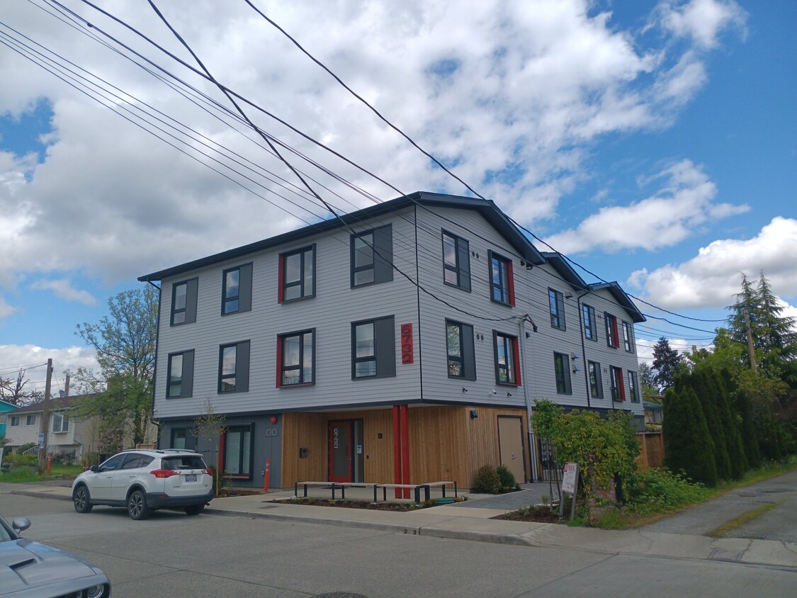 Photo - 6732 40th Ave S (Seattle, WA)