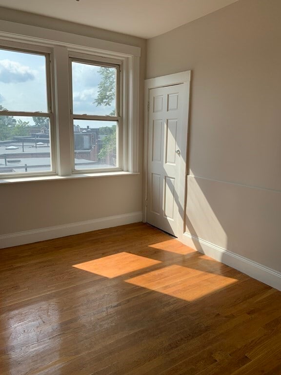 Foto del edificio - 129 Chiswick Rd