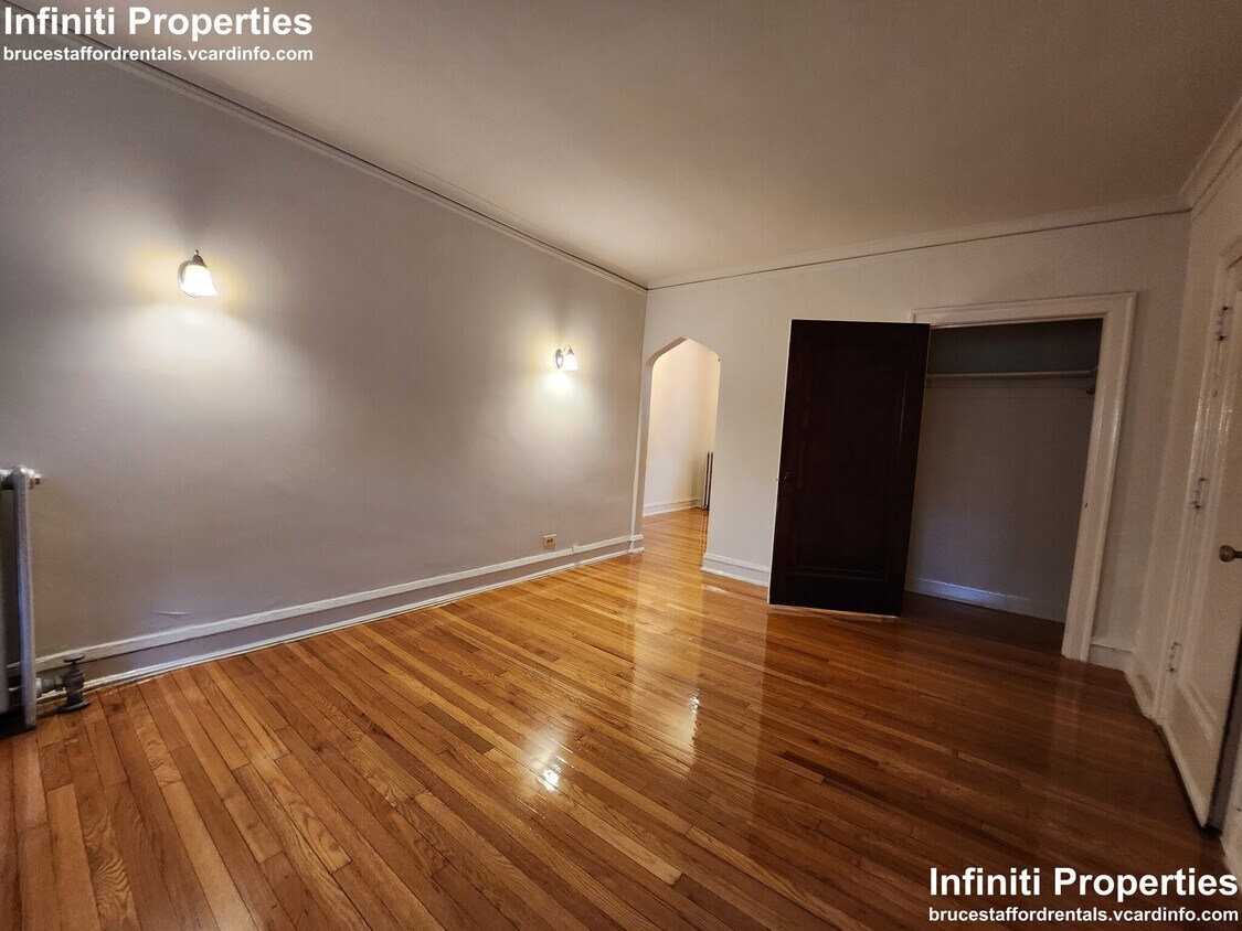 10740 S Calumet Ave Unit 2S, Chicago, IL 60628 Condo for Rent in Chicago, IL