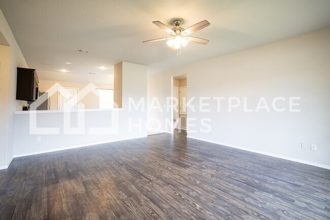 Foto del edificio - 825 NW 68th Ave