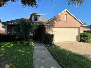 Building Photo - 23247 Dewflower Dr