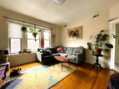 Foto principal - 3320 W Altgeld St