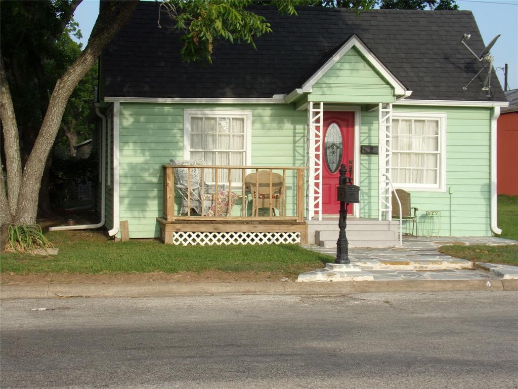 417 W Front St, Sealy, TX 77474 House Rental in Sealy, TX