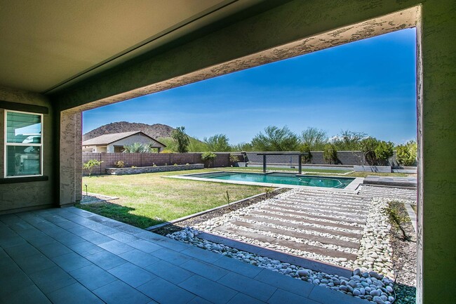 Building Photo - Available for Viewing Now! Custom single l...