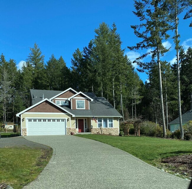 Foto del edificio - Silverdale 2 Story Home 4bed 2.5 bath