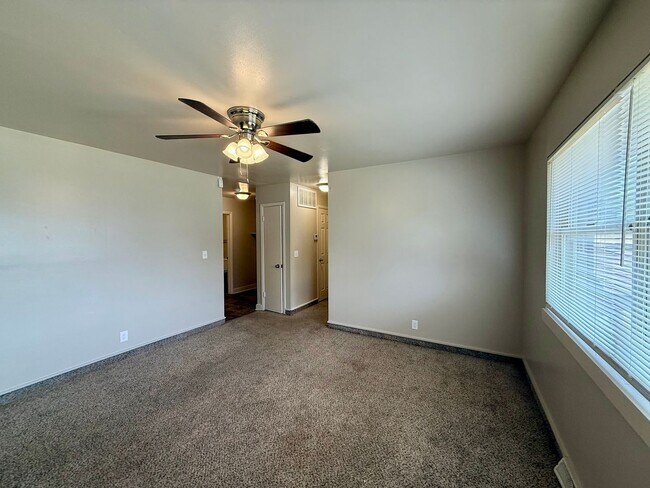 Foto del edificio - 2424 W Savannah St