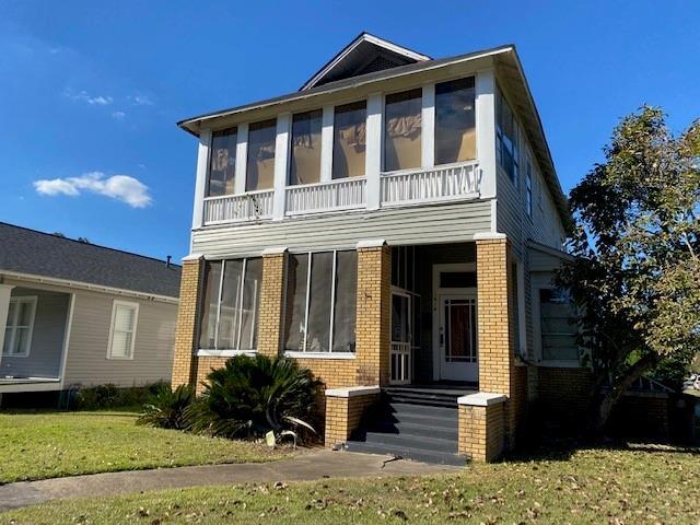 Primary Photo - 1414 Brown St