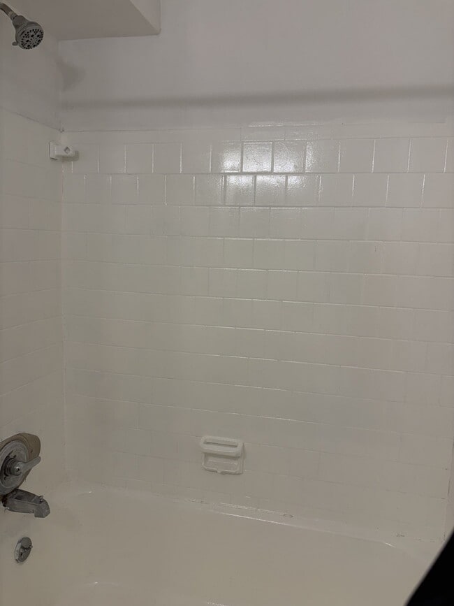 Foto del edificio - 1644 Montello Ave NE