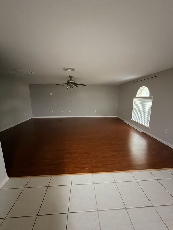Foto del edificio - 1312 Hawks Nest Ave