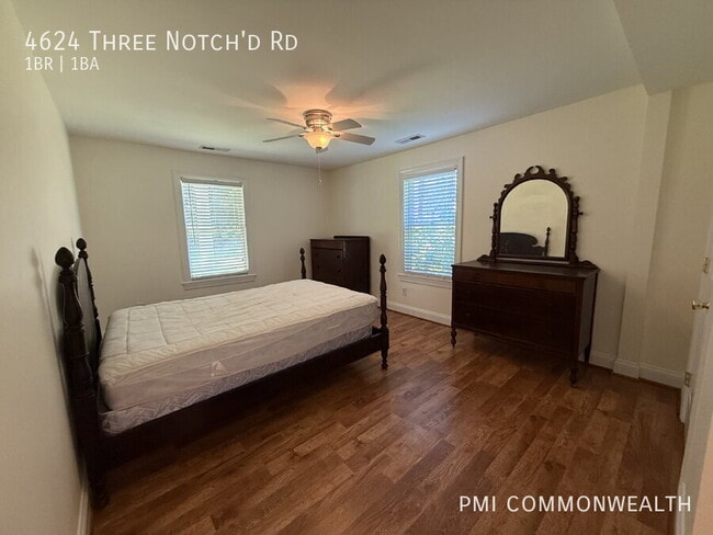 Foto del edificio - 4624 Three Notch'd Rd