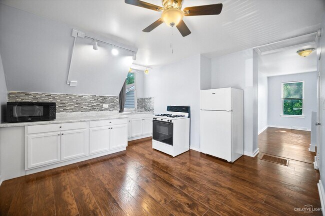 Foto del edificio - 355 N Hickory St
