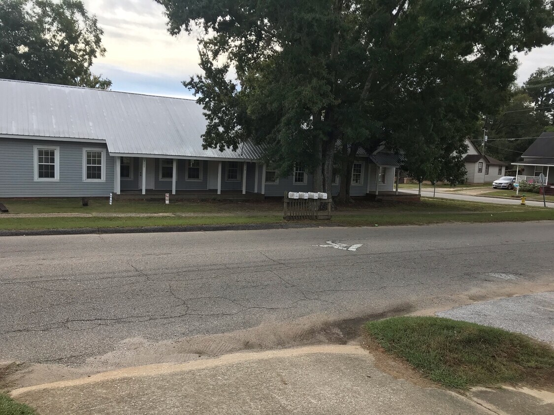 Foto del edificio - 315 S 8th Ave