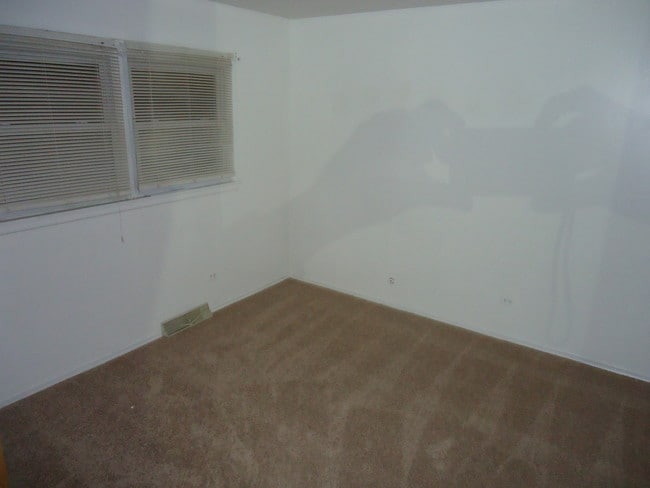 Building Photo - 7047 W 63rd St