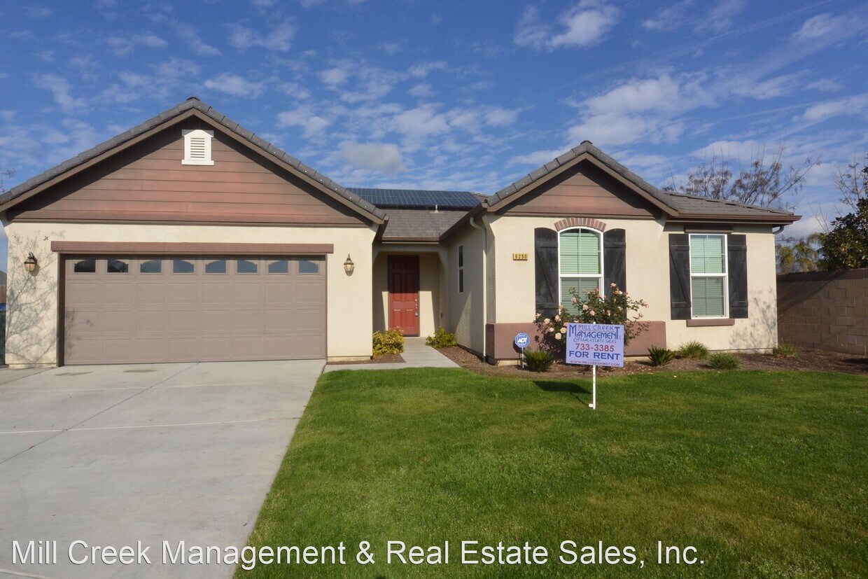Foto principal - 3 br, 2 bath House - 6250 W. Vine