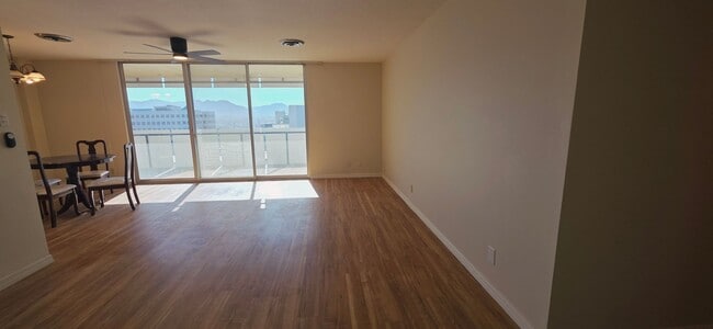 Foto del edificio - Adorable 1 bedroom, 1 bath Condo near UTEP!