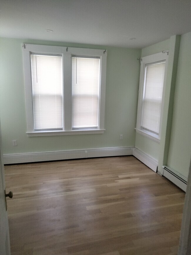 Bedroom 2 - 49 Olney St