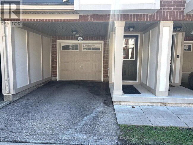 Photo du bâtiment - 6020-6020 Derry Rd