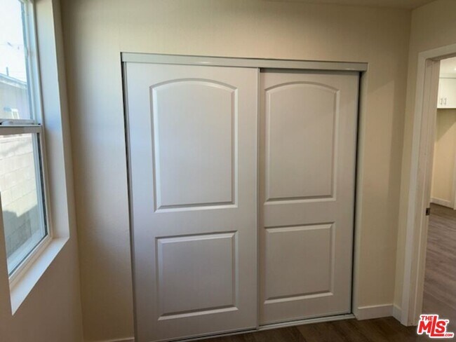 Building Photo - 5616 Vonnie Ln