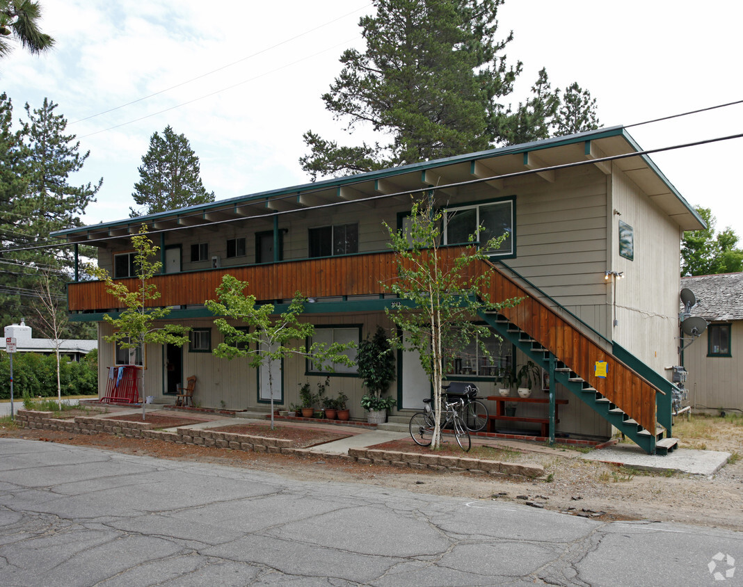 Primary Photo - Rockwater Apartments - The Annex