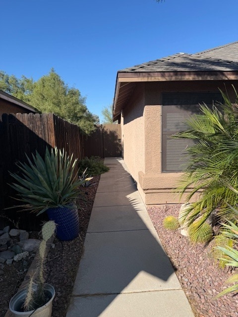 Foto del edificio - FOR RENT