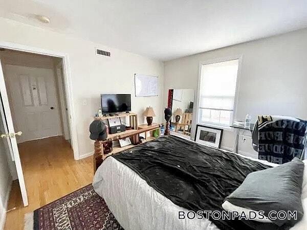 Building Photo - 6 Harleston St