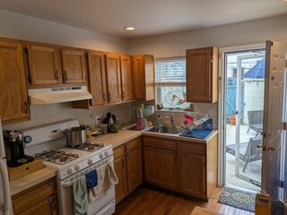 Photo - 1103 Daly St House