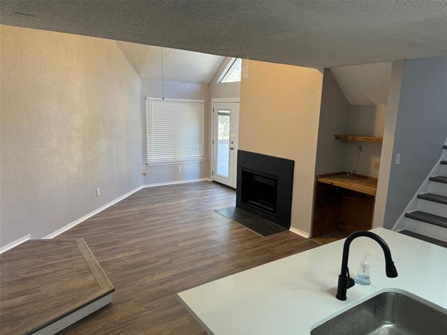 Building Photo - 2309 Balsam Dr