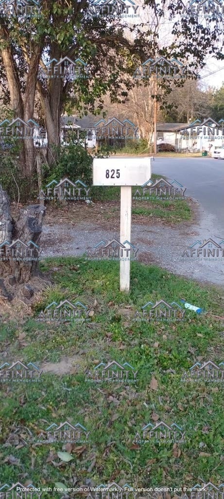 Building Photo - 2x1 Home 825 N Commander Street Florence, SC