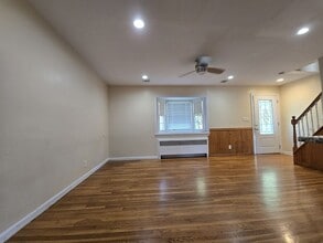 Building Photo - 456 Dorchester Rd