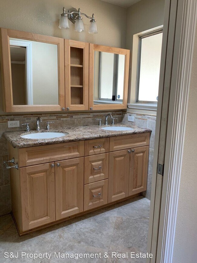 Building Photo - 3 br, 2 bath House - 24501 Camila Way